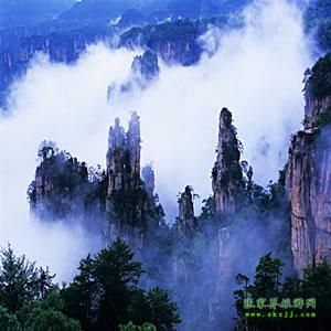 武漢往返：張家界、鳳凰古城、韶山六日游，每周一、周四發(fā)團(tuán)